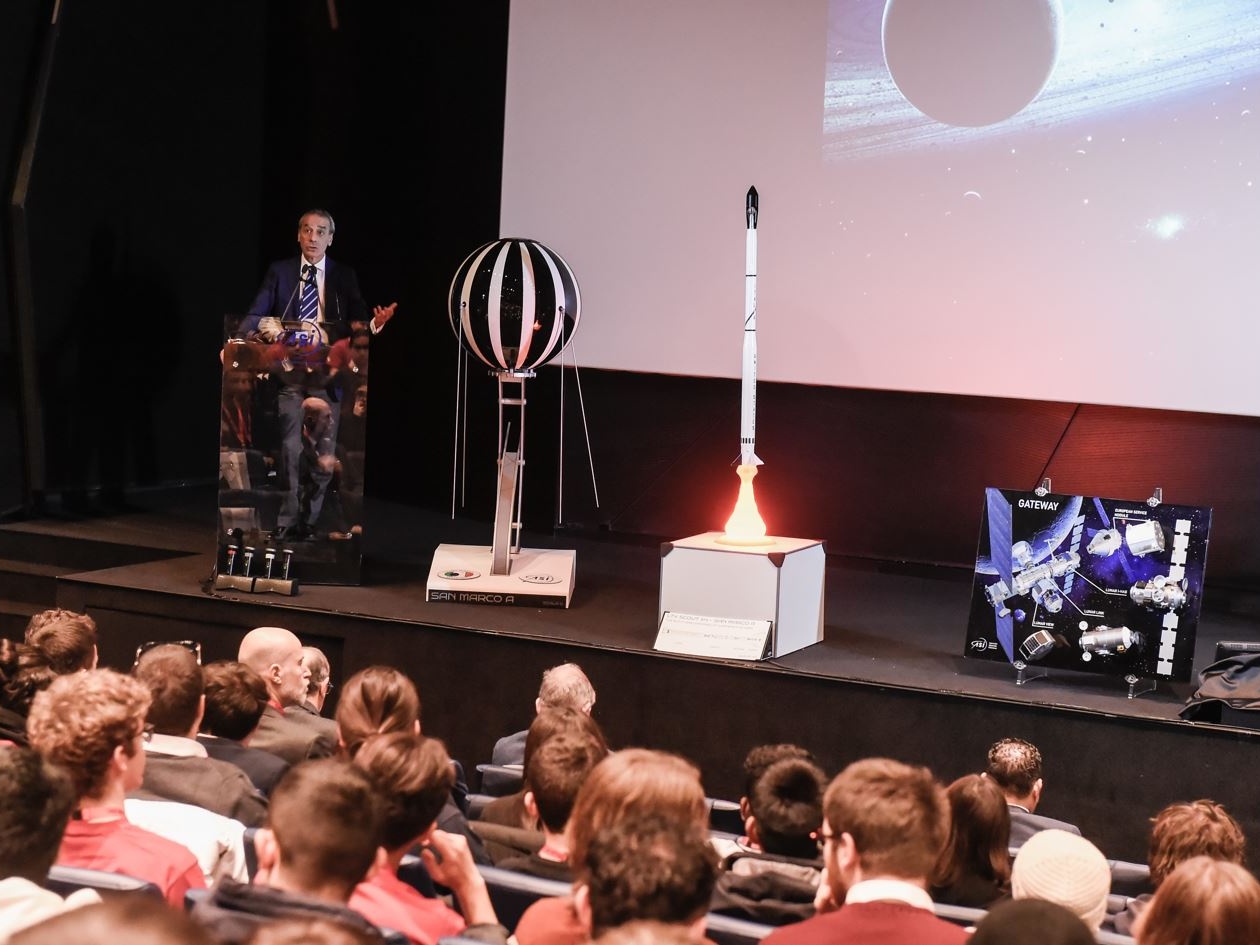 Italia, 60 anni nello spazio e uno sguardo al futuro