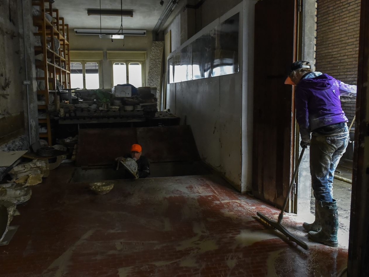 Catastrofi, scatta l’obbligo di polizza per B&B, stabilimenti e cantieri