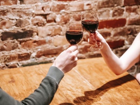 San Valentino: per festeggiare, una cena romantica resta irrinunciabile (budget medio di 85 euro)