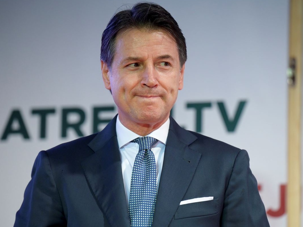 Giuseppe Conte come Incitatus, il cavallo di Caligola
