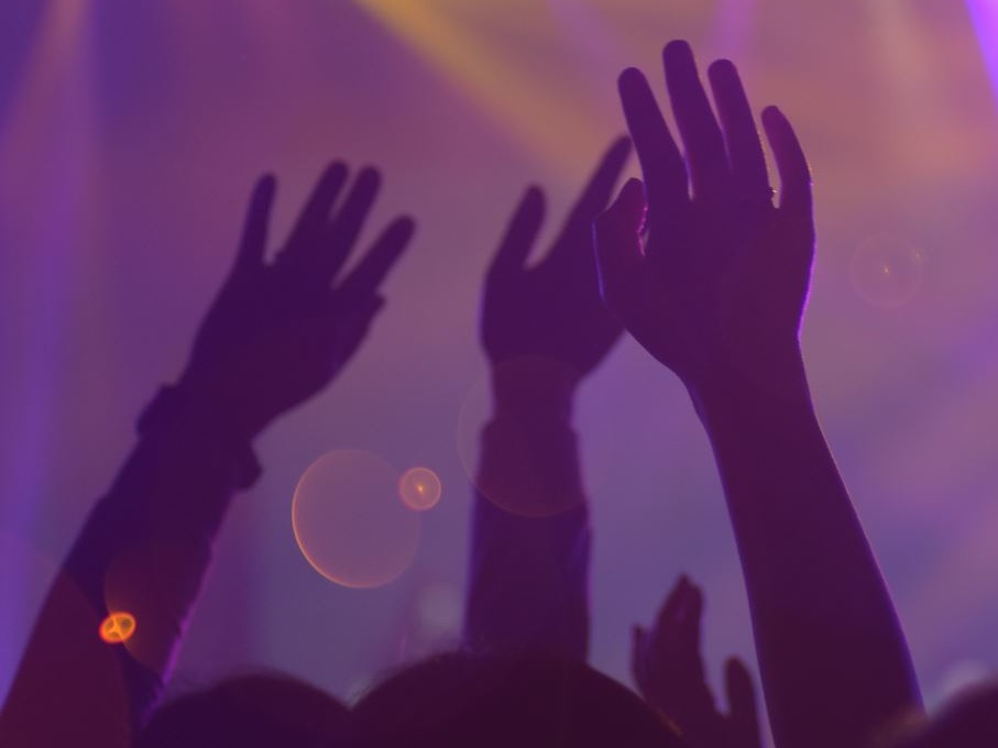 Discoteche: il CTS dà l'ok per l'apertura con green pass e capienza al 35% ma i gestori protestano