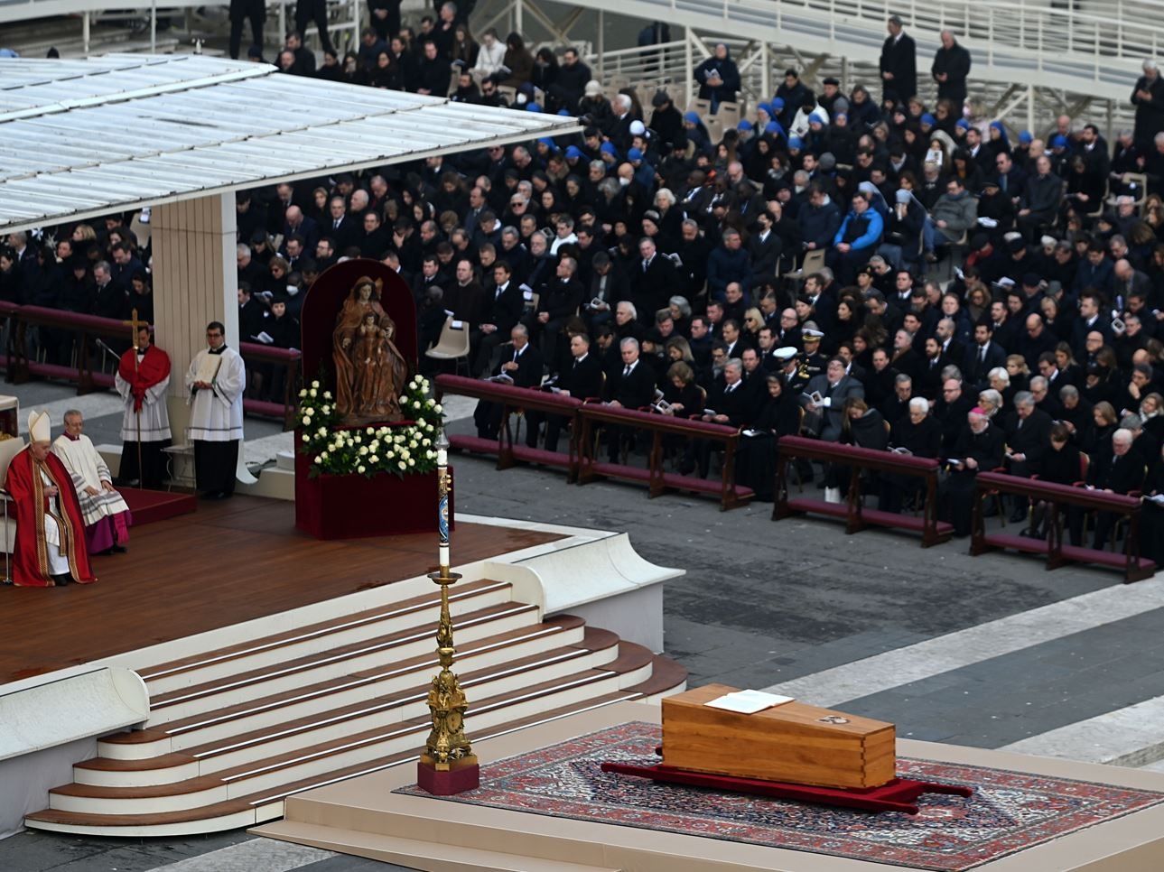 Benedetto XVI: esequie semplici e austere per Joseph Ratzinger