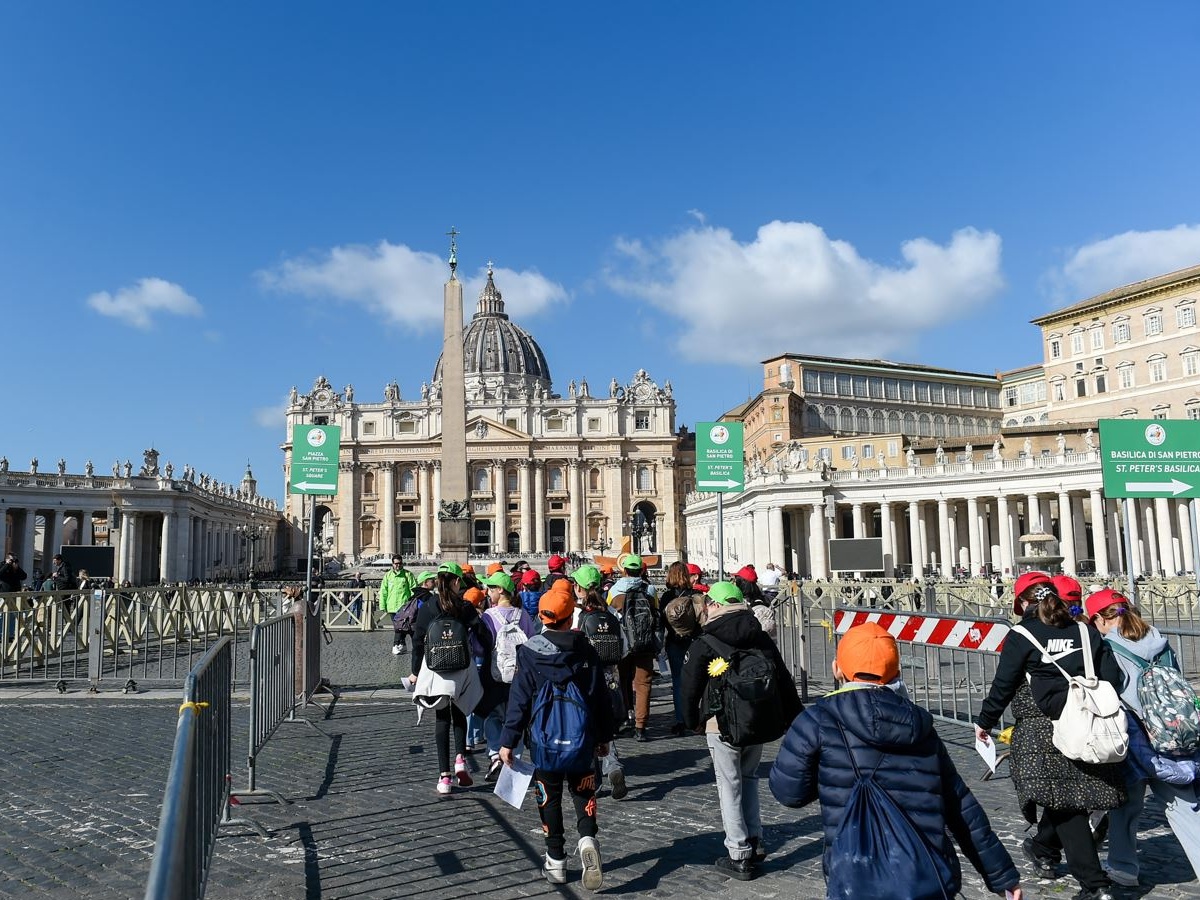 Giubileo confermato, ma slittano le canonizzazioni di Acutis e Frassati