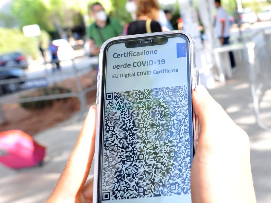 Covid-19: il green pass non diventi una discriminazione