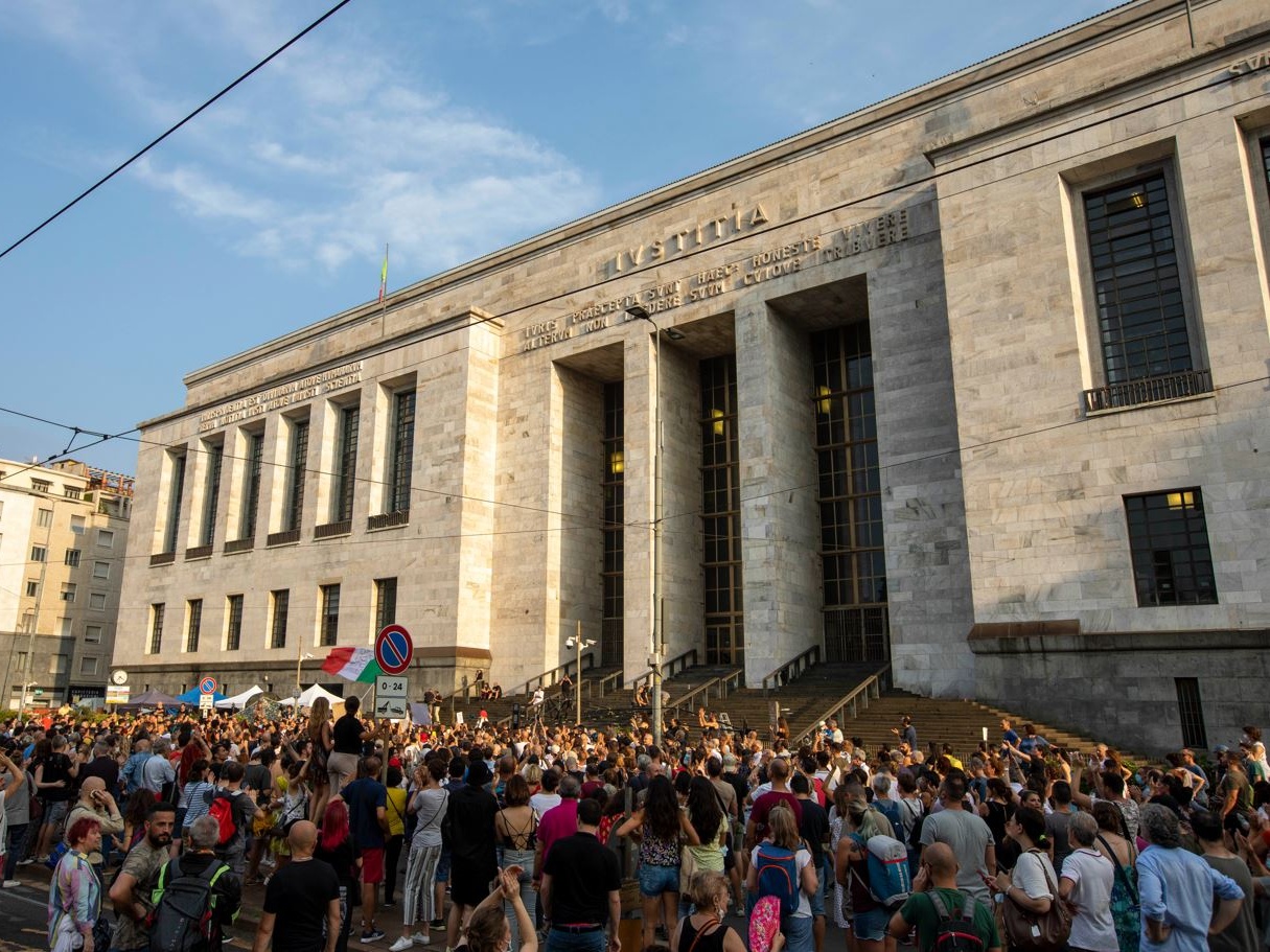 Green pass: il governo senta la piazza e solo dopo decida per il meglio