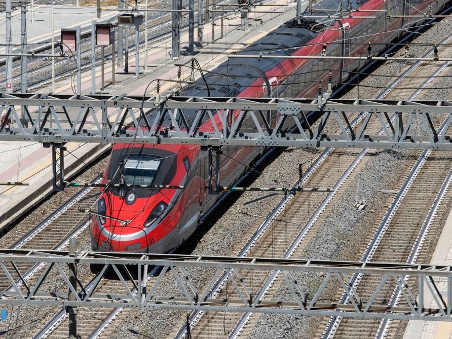 Viaggi di Capodanno: destinazioni last minute da raggiungere in treno