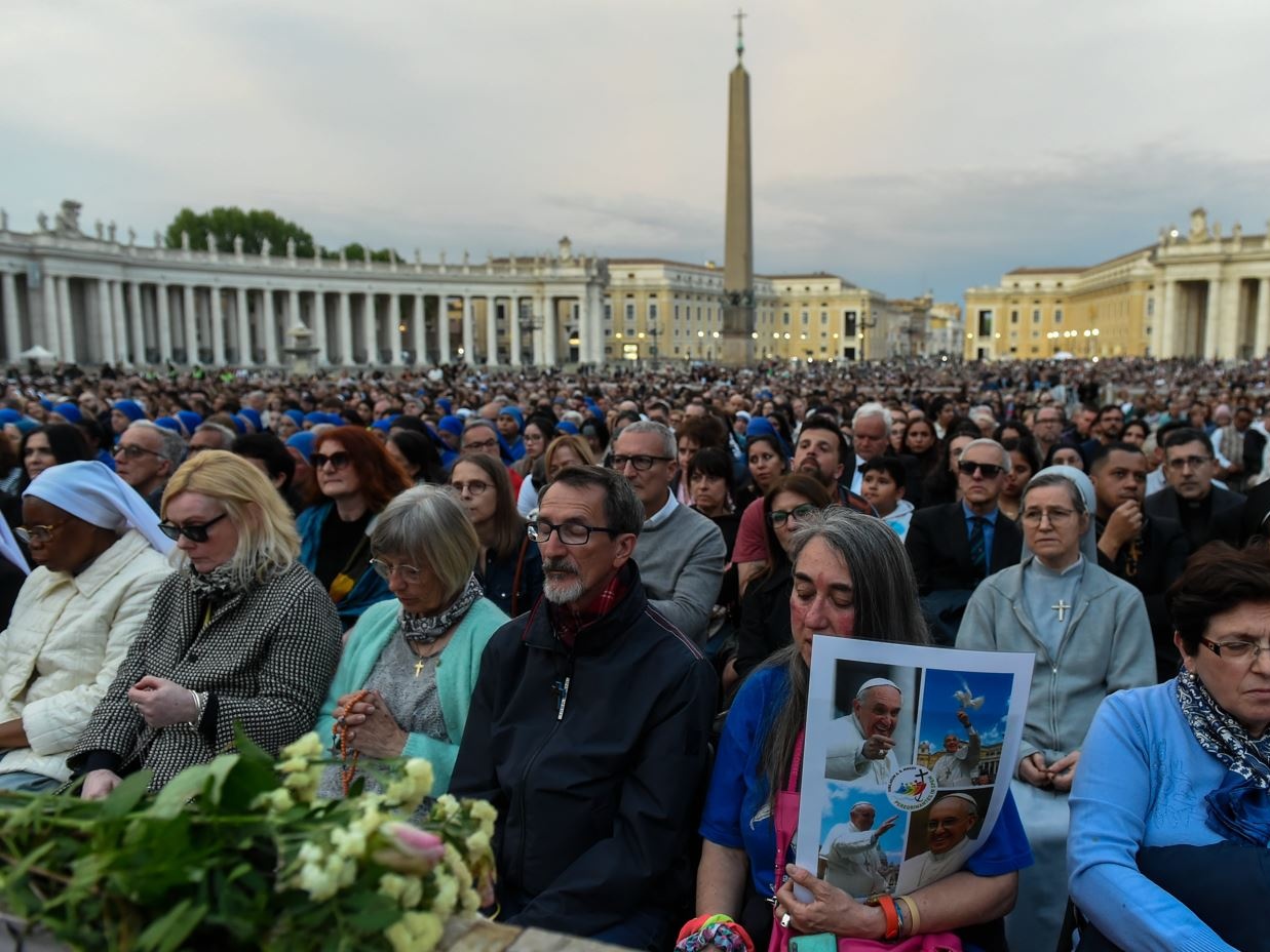 Lutto nazionale per Papa Francesco, cinque giorni di sobrietà pubblica