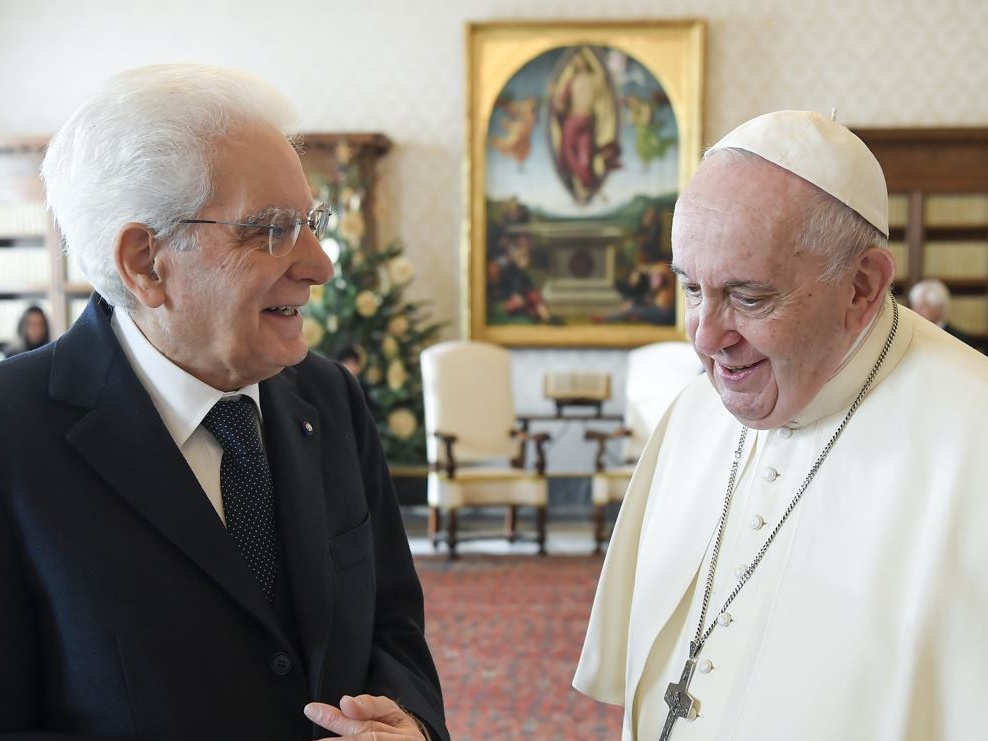 Mattarella al Papa: La Sua voce resta più che mai necessaria