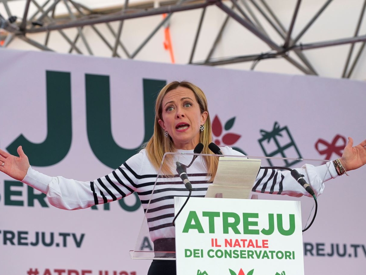 Quirinale: definire Berlusconi un patriota non basta