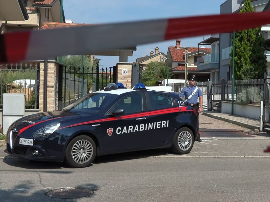 La strage dopo la festa: Riccardo chiude i conti con il suo malessere, massacrando la sua famiglia