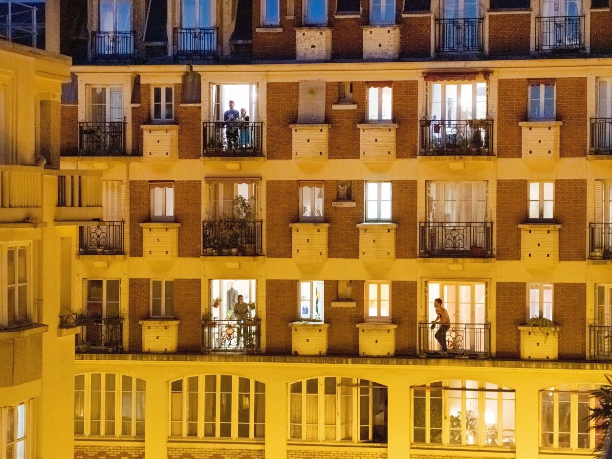 Cinque anni dopo: il lungo oblio della pandemia