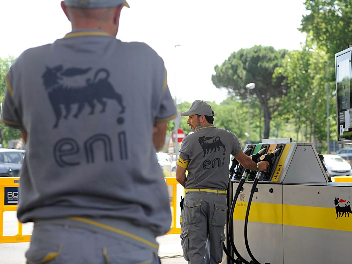 Schizza il prezzo della benzina e il Governo resta a guardare