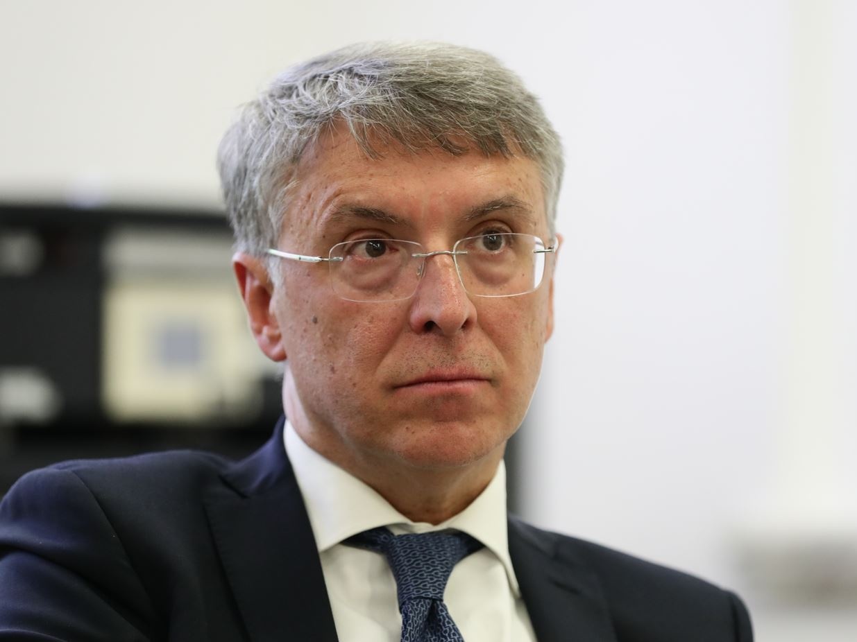 Cronache dai Palazzi: elezioni in Abruzzo dimenticate, ormai si parla solo di dossier