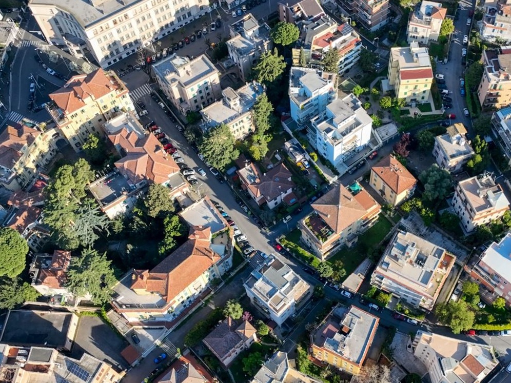 Roma, il mattone torna a correre ma l’emergenza abitativa pesa sulla città