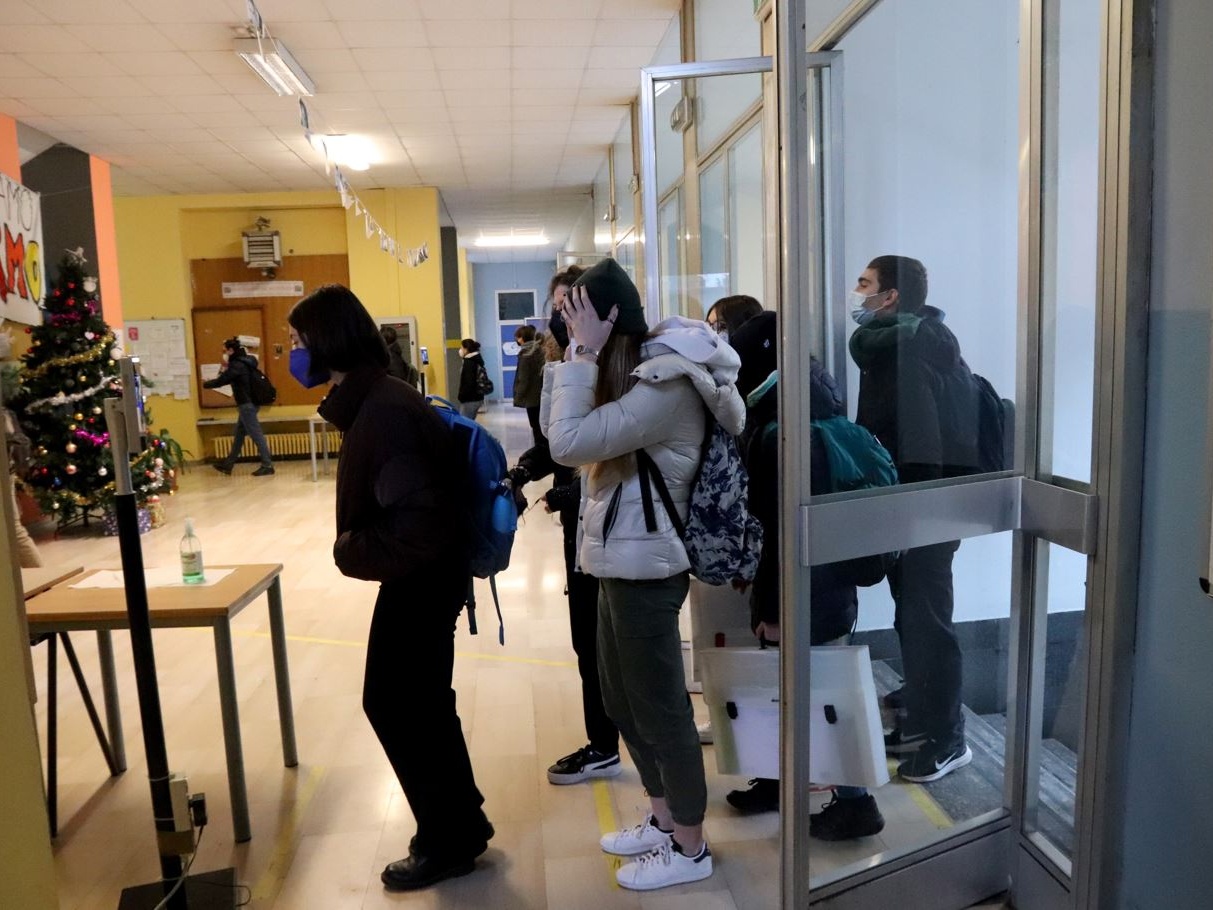 Il governo mette la scuola al centro della sua azione