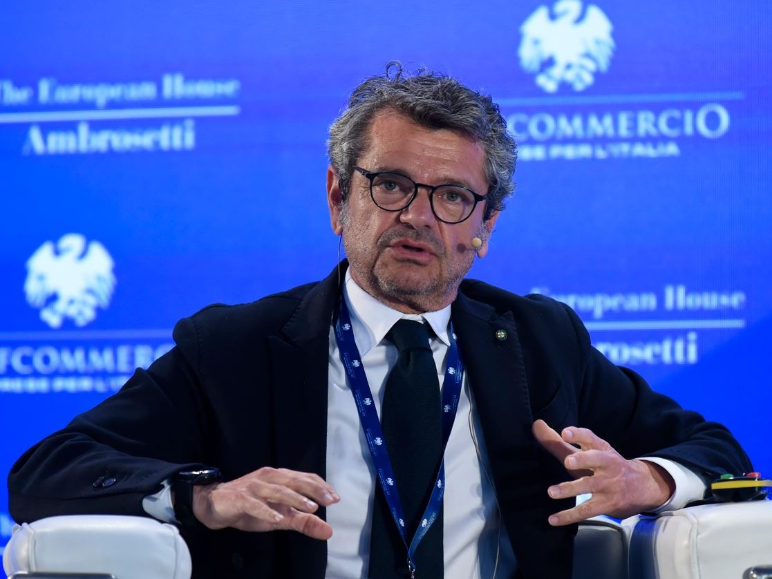 Italiani spreconi: nella pattumiera 13 miliardi di cibo (e di euro)