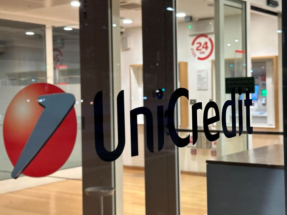 Rivolta dei pensionati ex Banca di Roma contro Unicredit: Assegno tagliato del 70%