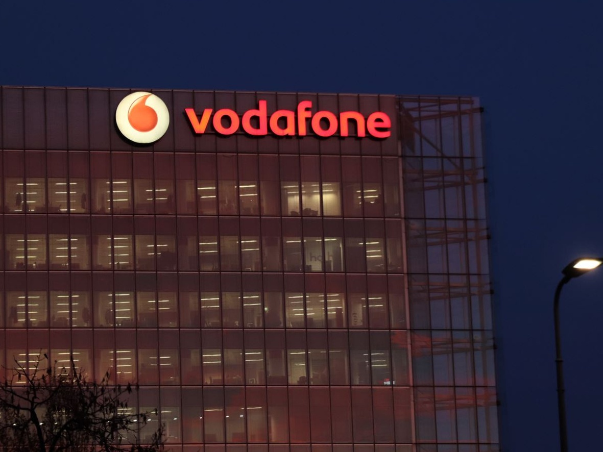 Vodafone: venduto all'asta il primo SMS della storia per 107.000 euro