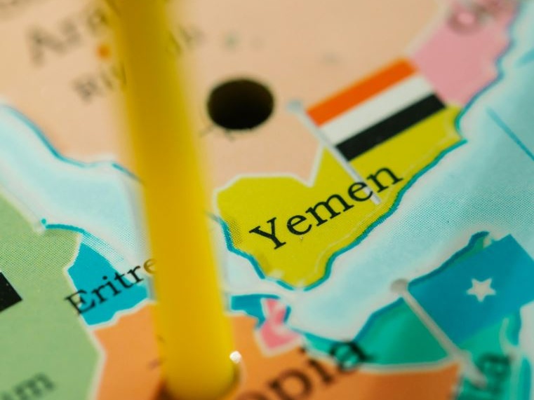 Israele colpisce lo Yemen, 35 morti e oltre 130 feriti a Sanaa