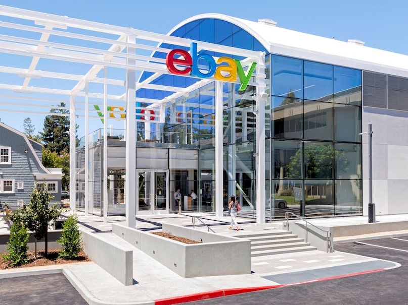 Studio eBay-NielsenIQ: Spesa media di 300 euro per i regali del Natale 2021