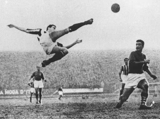 Carlo Parola, la foto che vale un’industria: quando nasce il brand delle figurine