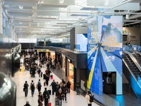 Fiumicino oltre quota 50 milioni: record storico per l’hub di Roma