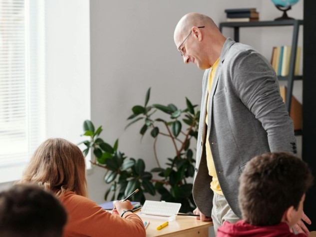 Troppi precari nel sostegno, un costo economico che l’Italia continua a pagare