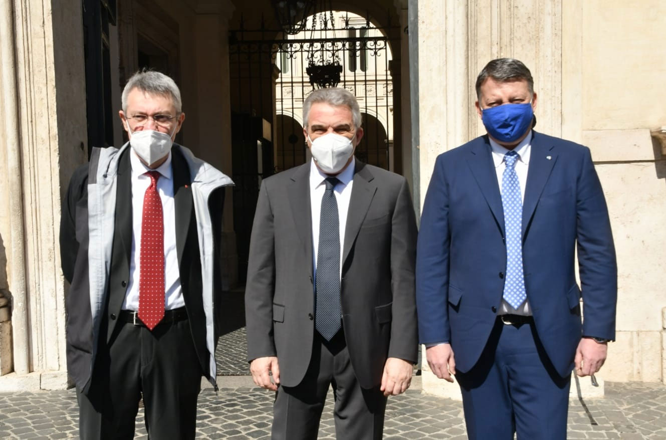 Cgil, Cisl, Uil venerdì 28 maggio a Piazza Montecitorio