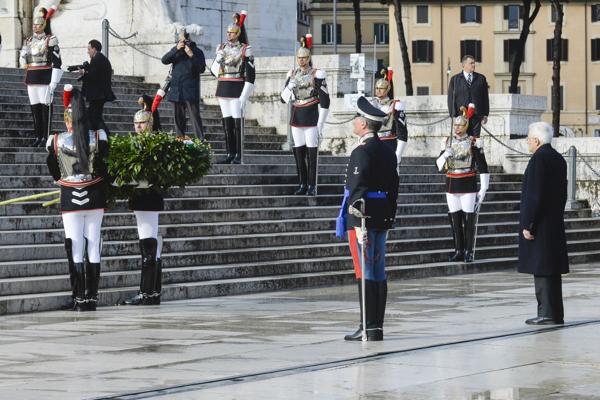 Mattarella: “La Resistenza fu scelta di pace” – Meloni: “Difendiamo la democrazia negata dal fascismo”