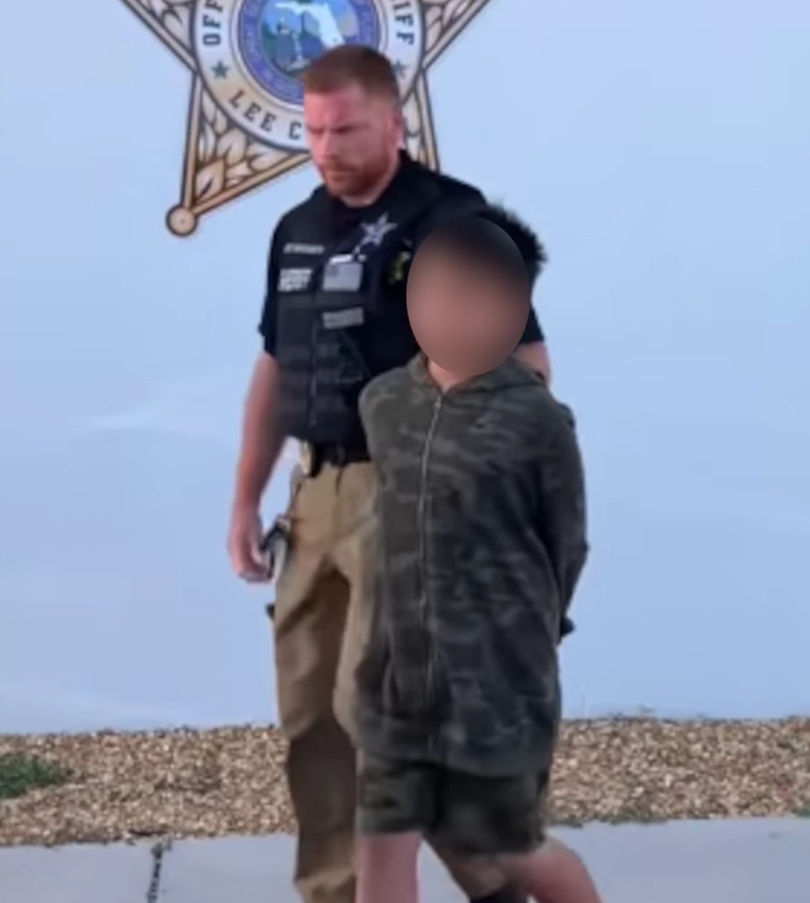 Ipocrisia americana: arrestato ragazzino di 10 anni, aveva annunciato una strage