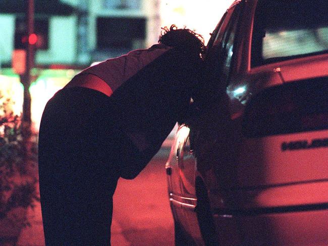 Il boom della prostituzione maschile a Roma