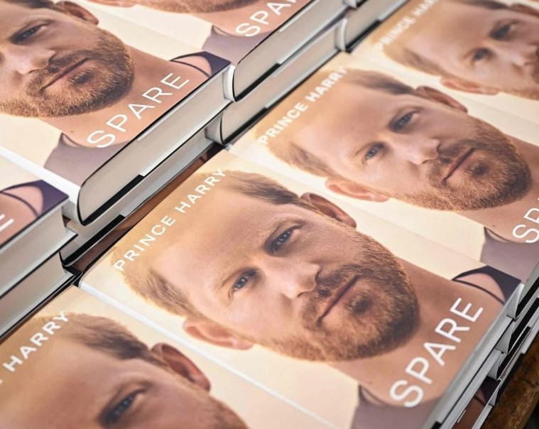 L’erede, il pezzo di ricambio e il principe di Tiktok